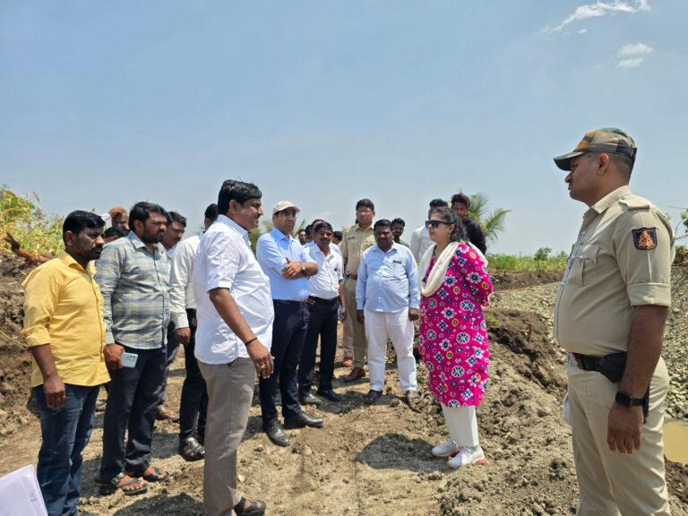 ಗಡಿ ತಾಲೂಕು ಆಳಂದನಲ್ಲಿ ಡಿ.ಸಿ. ಸಂಚಾರ:ಕುಡಿಯುವ ನೀರಿನ ಸಮಸ್ಯೆ ಕುರಿತು ಸಾರ್ವಜನಿಕರ ಸಮಸ್ಯೆ ಆಲಿಕೆ